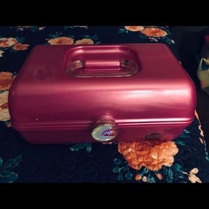 Caboodles makeup carrying case